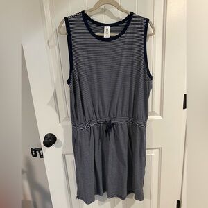 🛍️SALE…Navy and White Striped Sleeveless Dress